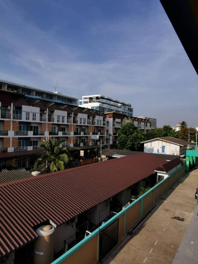 The Sea Bangsaen Hotel Exterior foto